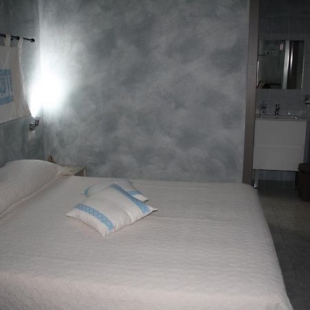 La Pavoncella Bed & Breakfast Вилапуцу Екстериор снимка
