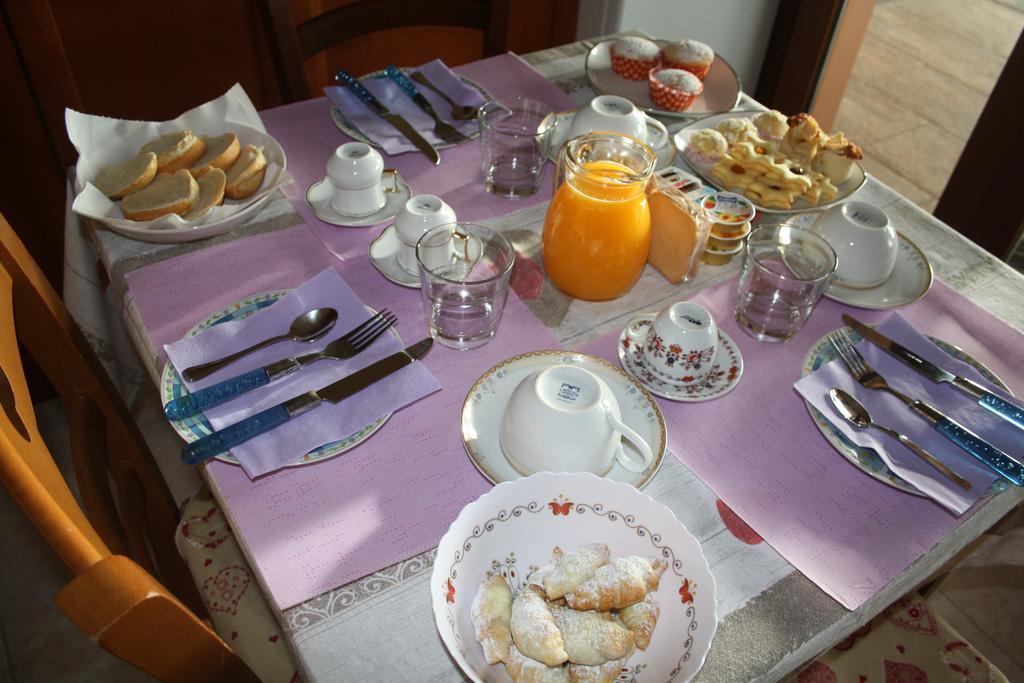 La Pavoncella Bed & Breakfast Вилапуцу Екстериор снимка