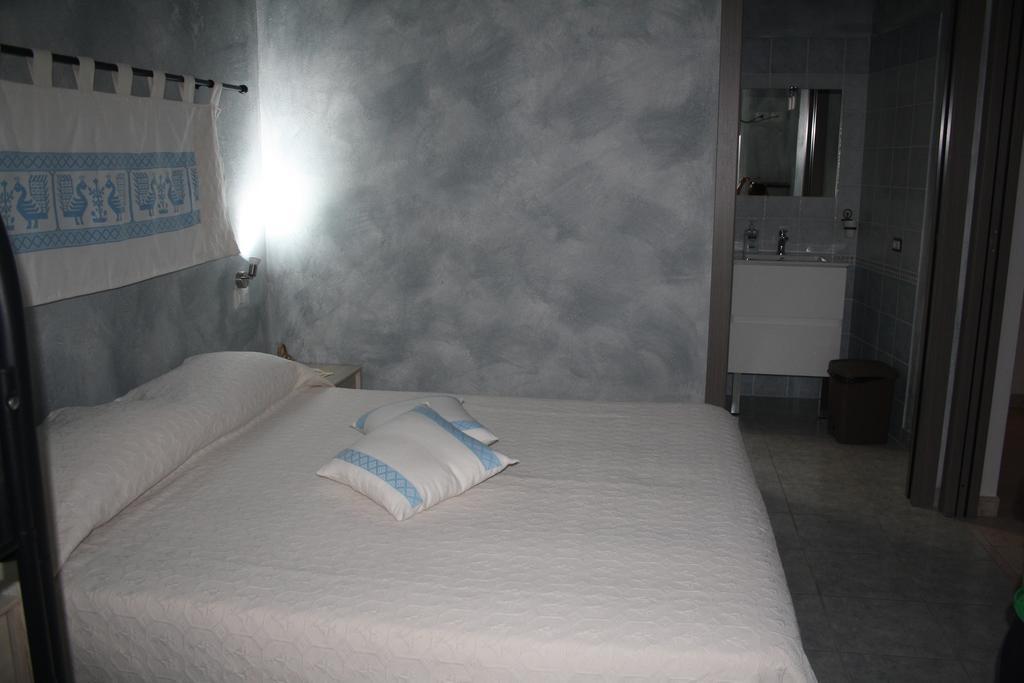 La Pavoncella Bed & Breakfast Вилапуцу Екстериор снимка