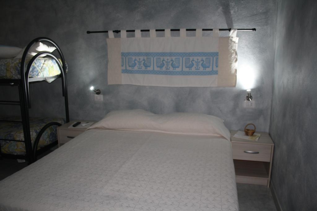 La Pavoncella Bed & Breakfast Вилапуцу Екстериор снимка