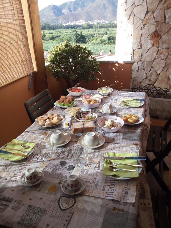 La Pavoncella Bed & Breakfast Вилапуцу Екстериор снимка